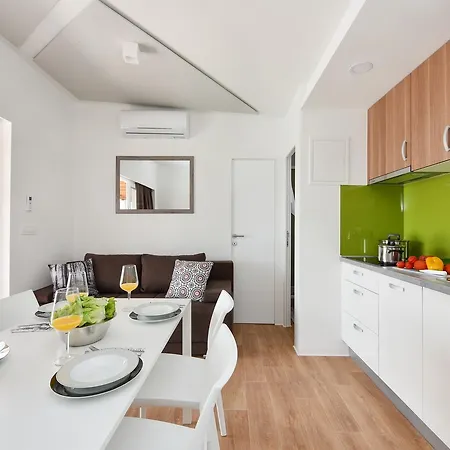 Almond Apartment